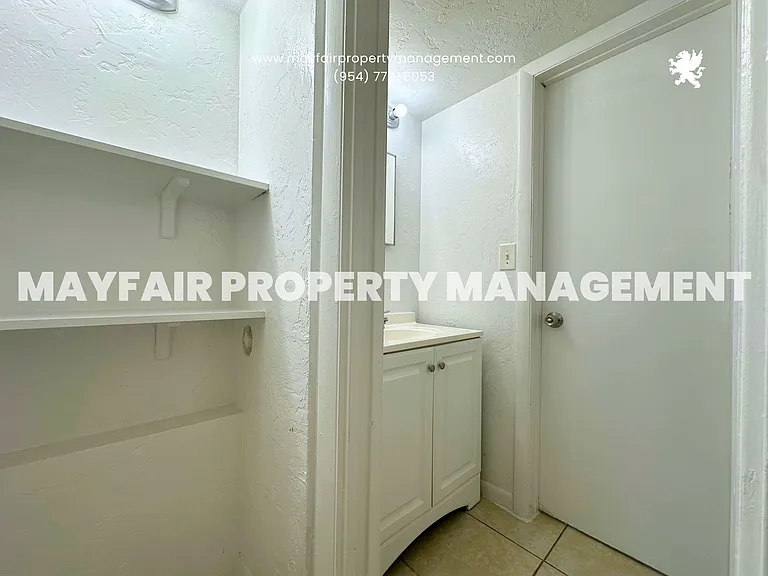 4611 South Congress Ave — Photo 44