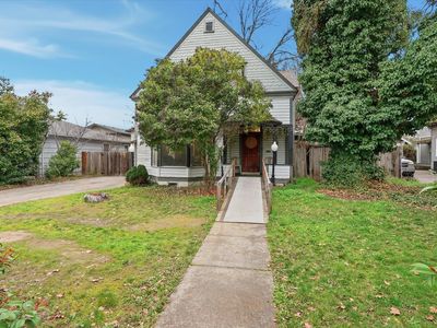 425 S Oakdale Ave, Medford, OR, 97501