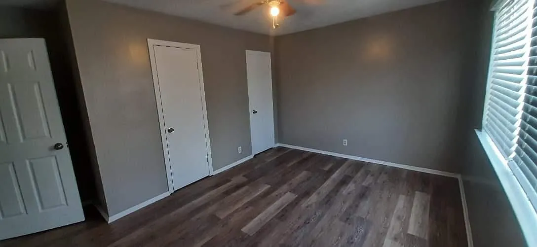 1604 W Cherry Ave — Photo 3
