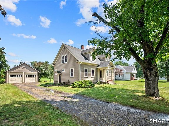 3rd image of 20 Shaker Road