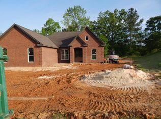 403 Taylor Ridge Ln, Taylor, MS 38673