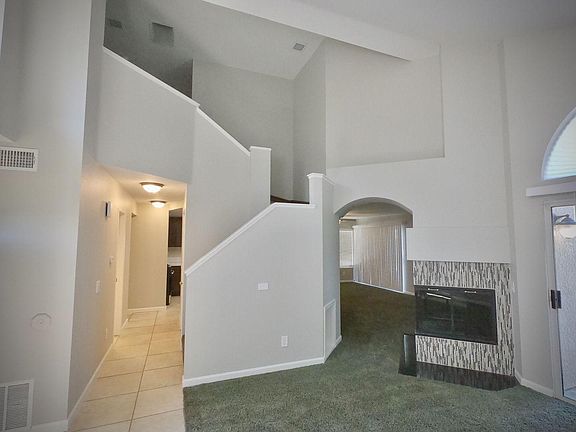 4th image of 34984 Willow Springs Dr