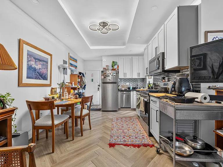 256 Pacific St #11 — Photo 2