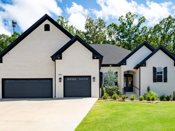 1895 Indigo Cv, Conway, AR 72034