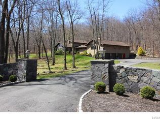 201 Stage Coach Rd, Patterson, NY 12563