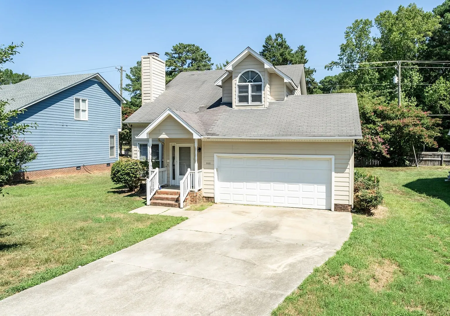 Bedroom Home Minutes From Downtown Raleigh — Photo 2