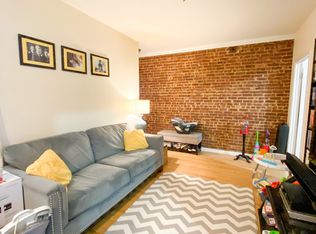 3416 34th St APT 3R, Astoria, NY 11106