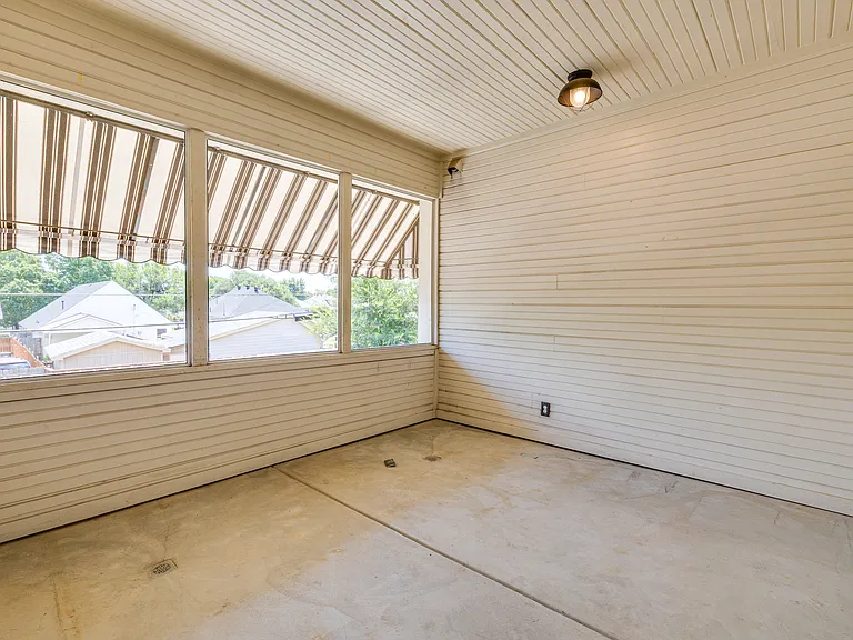 2837 Hemphill St #203 — Photo 27