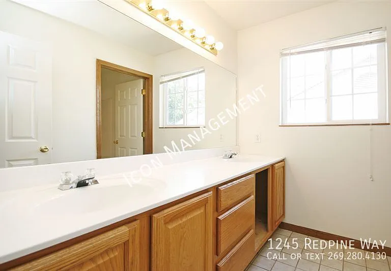 1245 Redpine Way — Photo 11