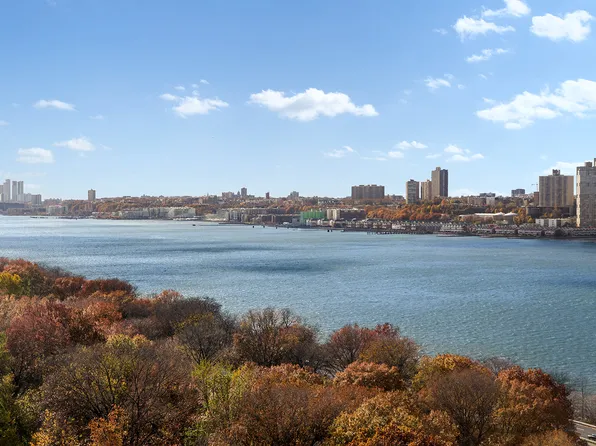 222 Riverside Drive image 5 of 10