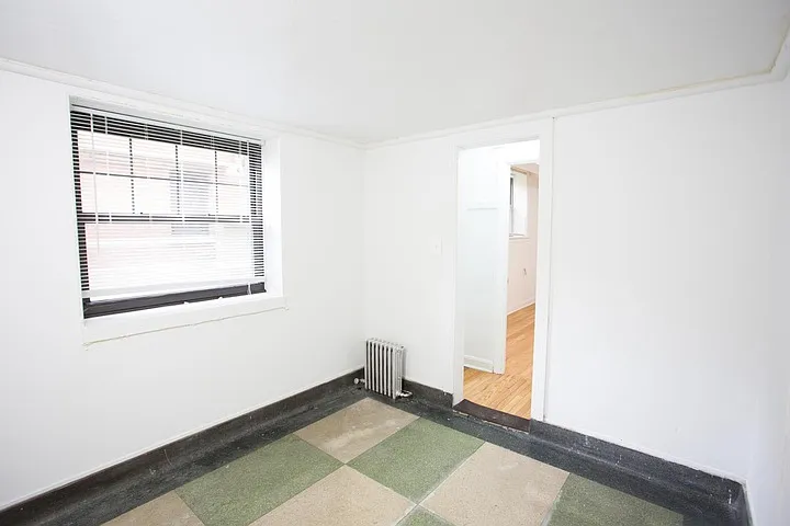 5337 S. Hyde Park Boulevard — Photo 18