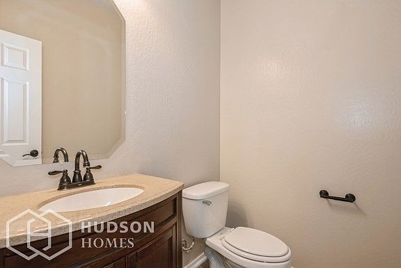5th image of 18018 W Vogel Ave