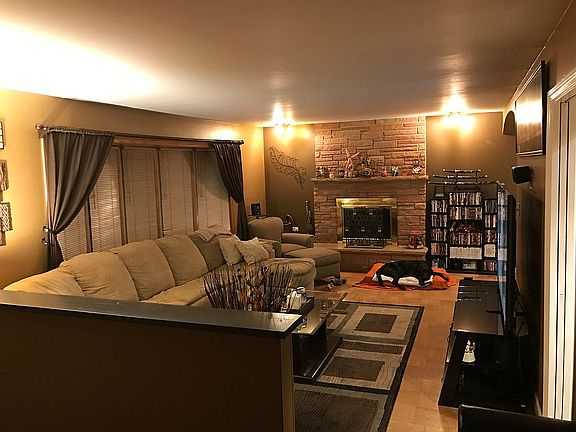 2nd image of 25646 W Chesney Dr