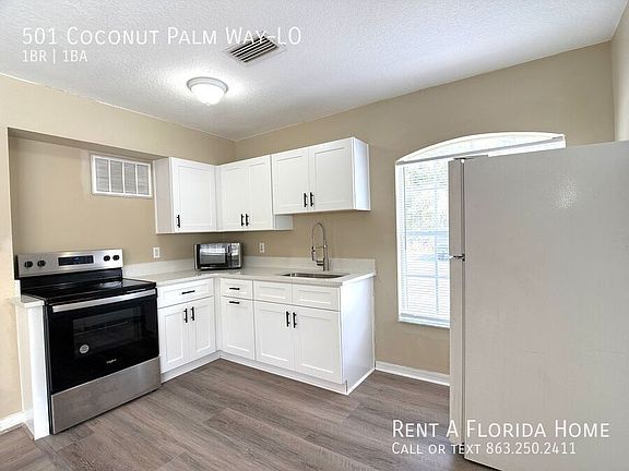 2nd image of 501 Coconut Palm Way