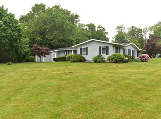 15 High Ridge Rd, Brookfield, CT 06804
