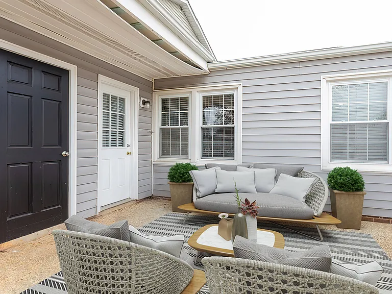 Colony Townhomes — Photo 11