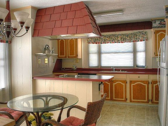 5th image of 6 Chaparral Dr