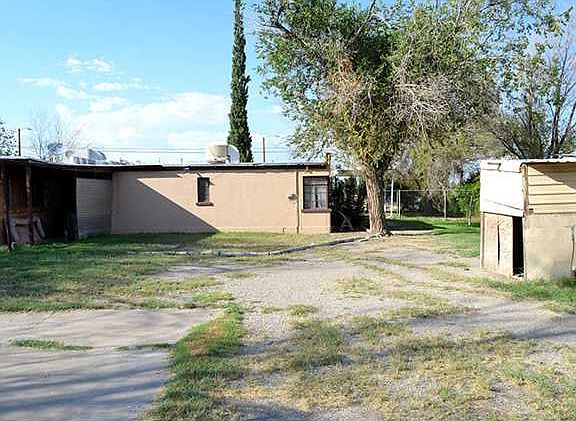4th image of 8034 Lowd Ave