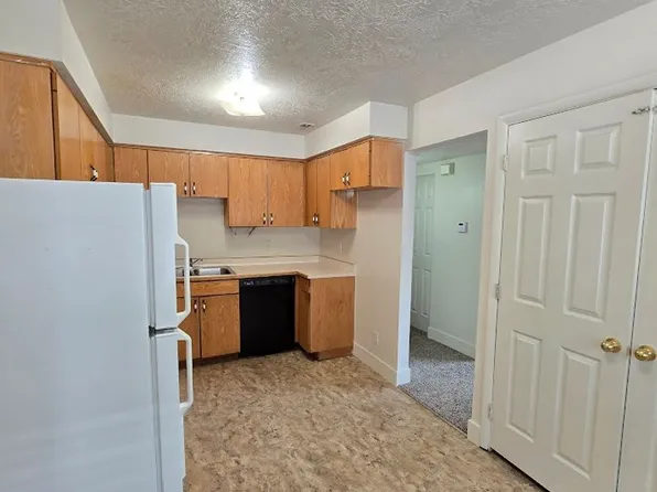 639 E 700 S APT 11, Saint George, UT 84770