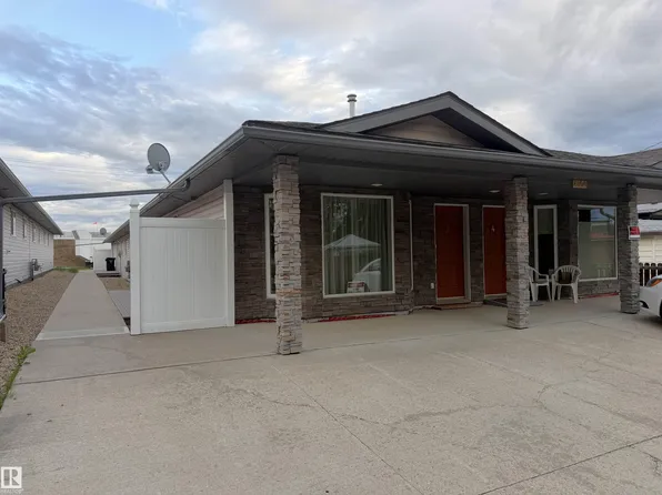 4806 51st Ave #3, Barrhead, AB T7N 1H1