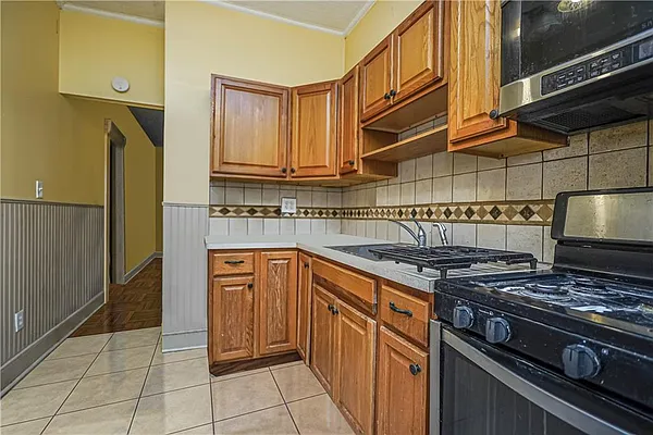 Sold by Remax Edge | media 12