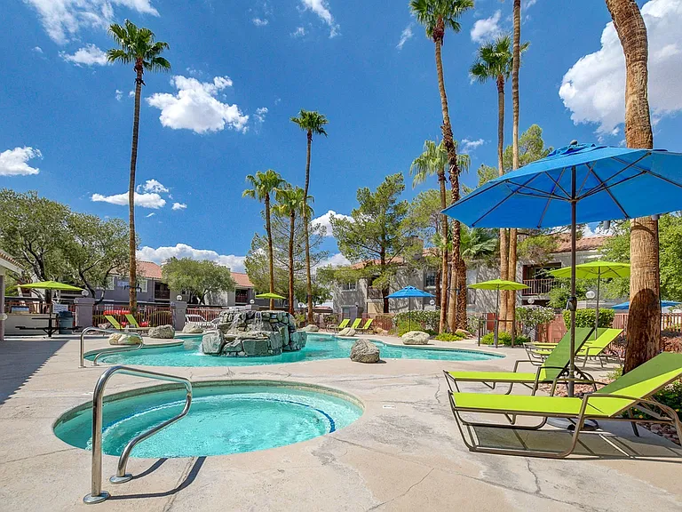 Napoli Pool | Apartments For Rent in Las Vegas