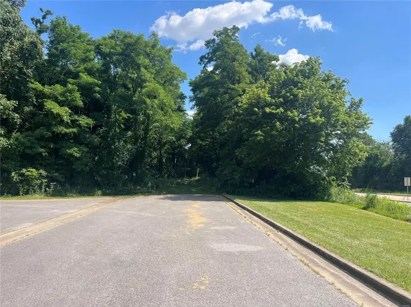 0 State St #111, Wood River, IL 62095