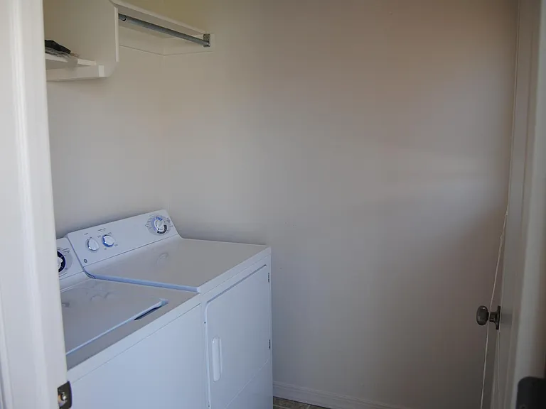 1537 N Stevens Dr #C — Photo 6
