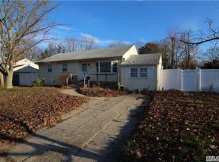 12 Jay Rd, Centereach, NY 11720