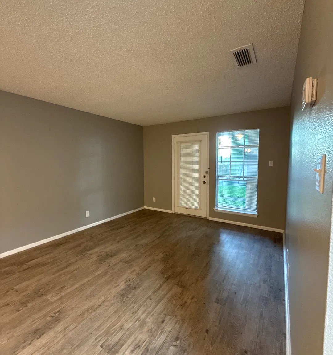 1 bed, 750 sqft, $1,025 — Photo 2