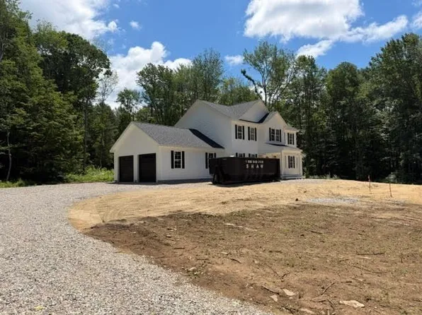 260 Hunt Rd #A, Oakham, MA 01068