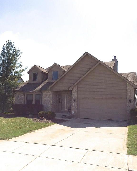 1st image of 935 Cuthbert Ct