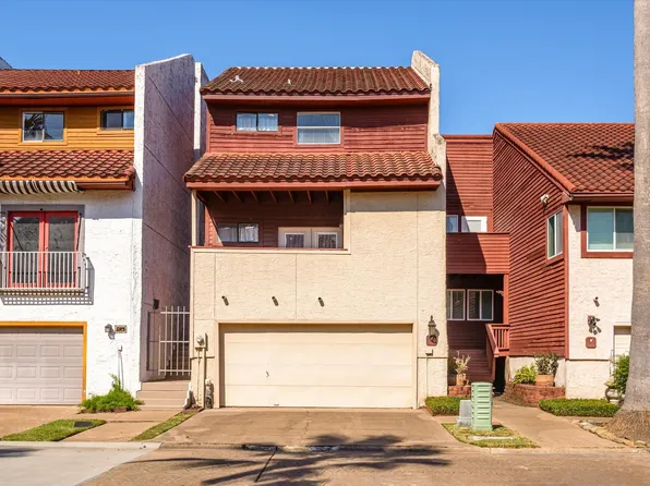 18 Antilles Ln, Houston, TX 77058