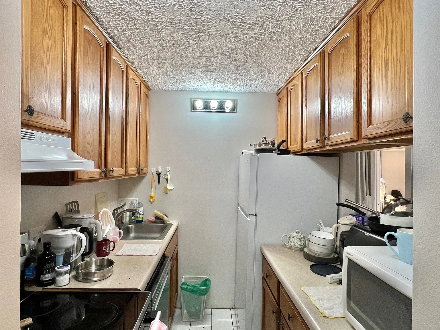 2 bed, 700 sqft, $3,500 — Photo 4