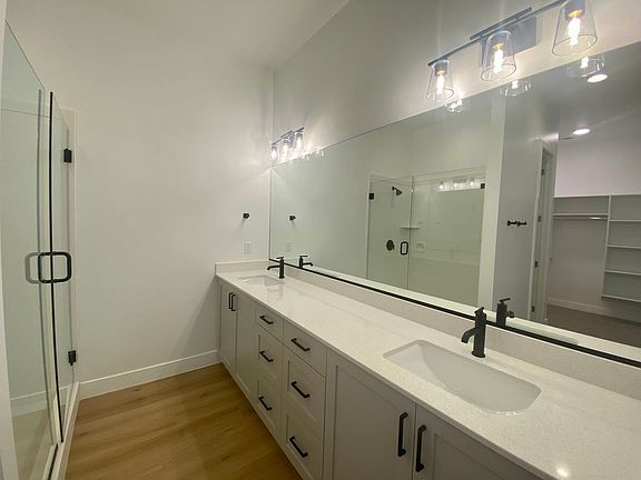 5th image of 2861 E Church Oak Dr