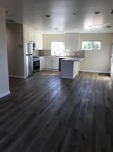 405 S Claudina St — Photo 3