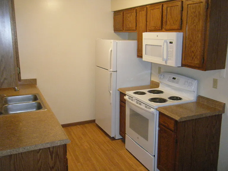 1324 N Ridge Pkwy #C — Photo 4