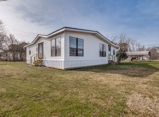701 S Main St, Venus, TX 76084