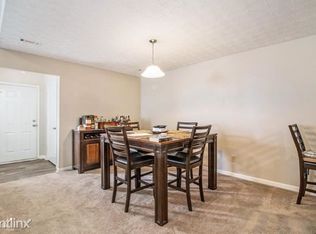 256R Monmouth Dr, Fayetteville, GA 30214