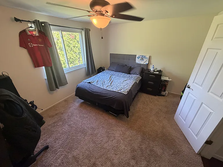 741 Kentucky Dr — Photo 15