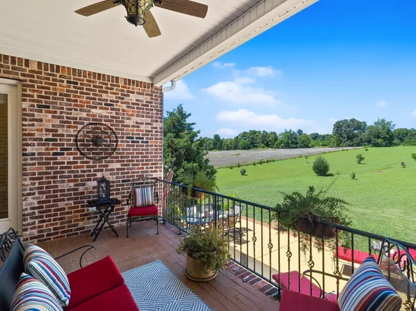 8288 Guthrie Rd, Cross Plains, TN 37049