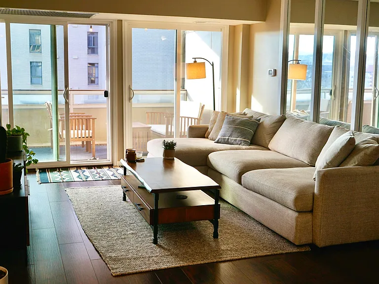 800 N Washington St — Photo 4