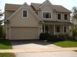 2709 Kendridge Ln, Aurora, IL 60502