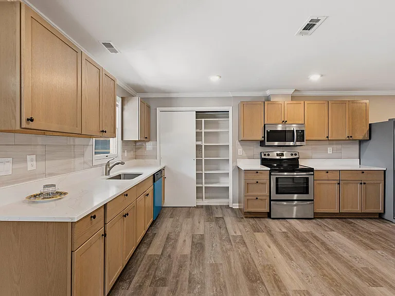 8304 Dangerfield Pl — Photo 18
