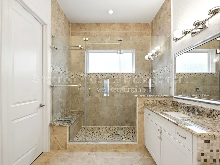 2119 Taft St — Photo 22