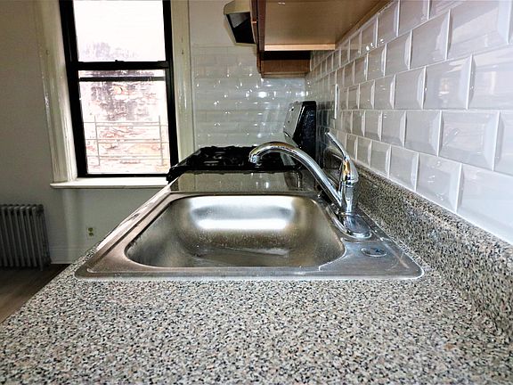 2nd image of 1240 Boynton Ave #2R