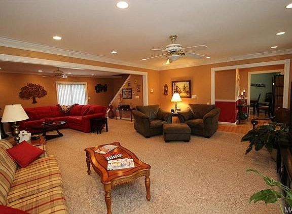 3rd image of 4717 Littlebury Dr