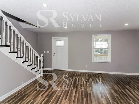 4th image of 310 Central Ave