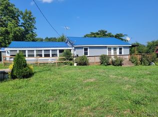 115 Buckskin Rd, Green Bay, VA 23942
