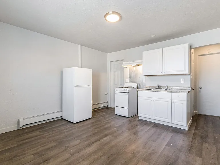 1467 Joliet St #4 — Photo 5